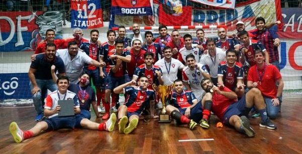 Cerro Porteño remonta a Recoleta y es hexacampeón en Futsal FIFA