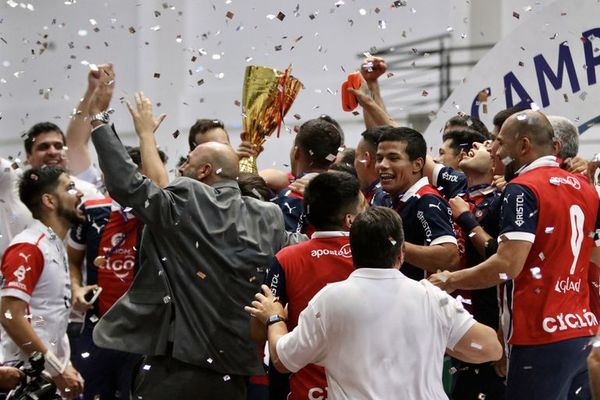 Gabriel Ayala: del “seguimos vigentes” a “se merecía este final” - Cerro Porteño - ABC Color