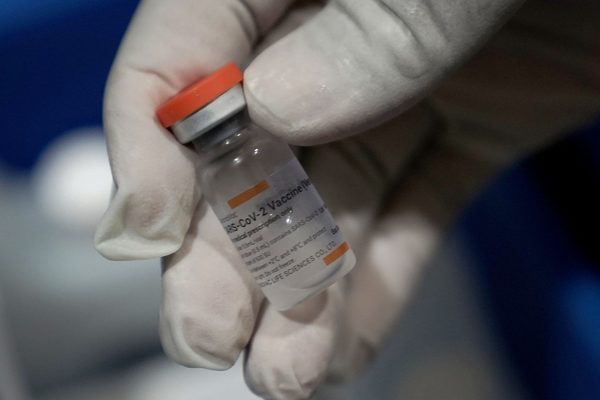 Hong Kong aprueba la vacuna Sinovac para niños de 3 a 17 años - El Independiente