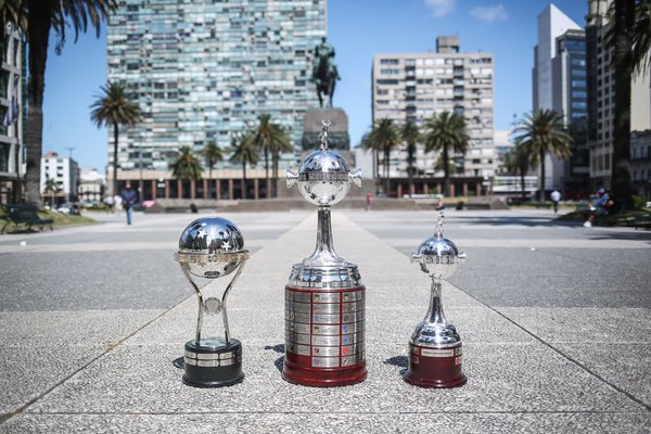 El fútbol y la economía bailan tango en Uruguay - El Independiente