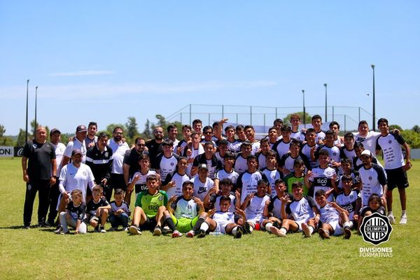 Olimpia, ¡campeón de la Sub 15! - Fútbol - ABC Color