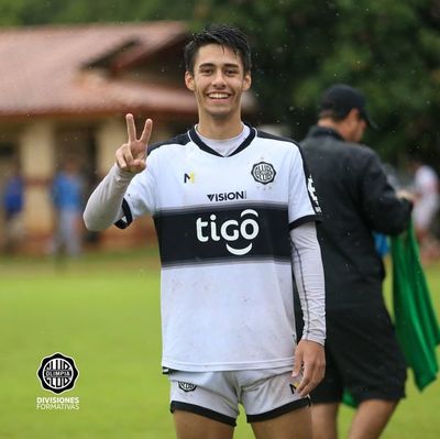 Sub 16: Olimpia lidera acechado por Cerro Porteño - Fútbol - ABC Color