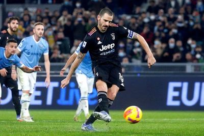 Un doblete de penal de Bonucci relanza al Juventus - Fútbol Internacional - ABC Color