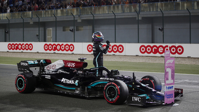 Hamilton saldrá desde la pole en Catar