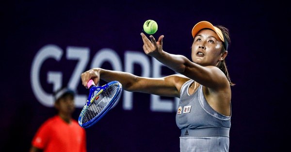 Imágenes de la tenista china Peng Shuai siembran más confusión