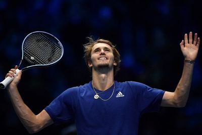 Zverev sorprende a Djokovic y jugará ante Medvedev en la final del Masters - Tenis - ABC Color