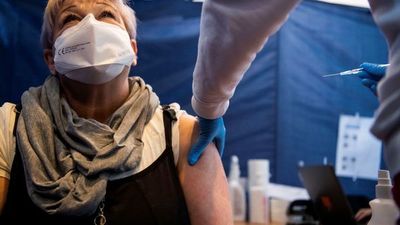 Alemania aísla a los no vacunados ante récord de contagios diarios