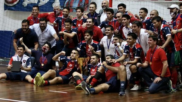 El Ciclón se coronó en futsal