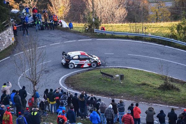 Ogier, a tres especiales del campeonato - Automovilismo - ABC Color
