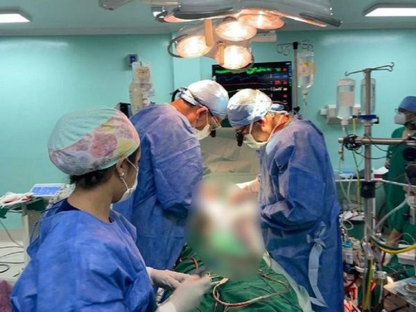 Adolescente recibe nuevo corazón en el Hospital Acosta Ñu