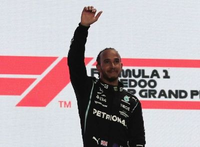 Lewis Hamilton gana el GP de Qatar