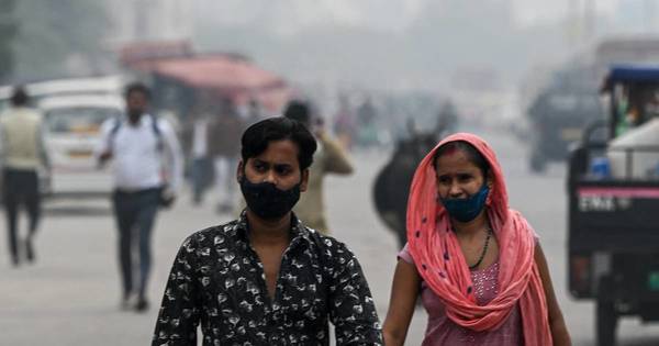 La Nación / La capital india no puede respirar debido a la contaminación