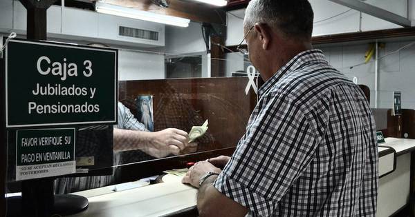La Nación / Caja fiscal: déficit de US$ 3.500 millones puede explotar, alertan