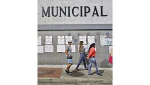 Comicios en Venezuela con ambiente a desánimo y baja participación de votantes
