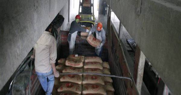 La Nación / Reinician producción de clínker, luego de 3 días