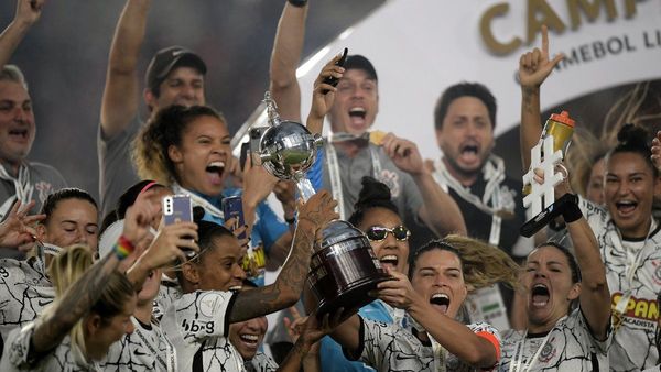 Corinthians femenino agranda el dominio brasileño