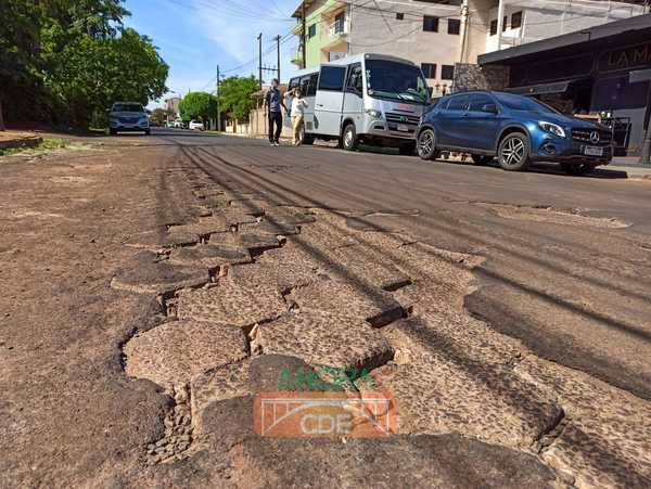 Baches, basura, obras paradas, sueldos atrasados, DONDE ESTA LA PLATA Miguel Prieto..?