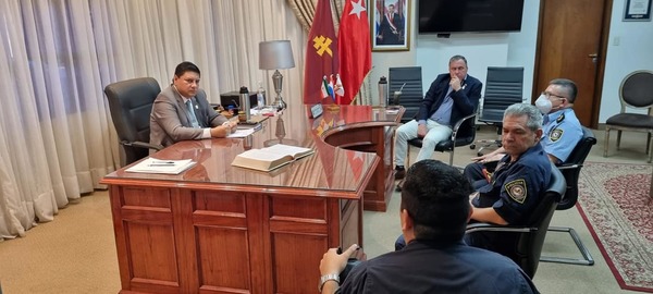 EL GOBERNADOR IMPULSA ACCIONES CONJUNTAS PARA MEJORAR LA SEGURIDAD EN ITAPÚA - Itapúa Noticias