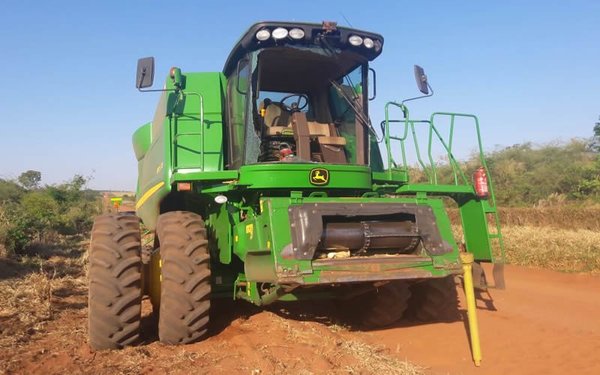 CRIMINALES SECUESTRAN TRACTOR Y EXIGEN PAGO PARA SU LIBERACIÓN - La Voz del Norte