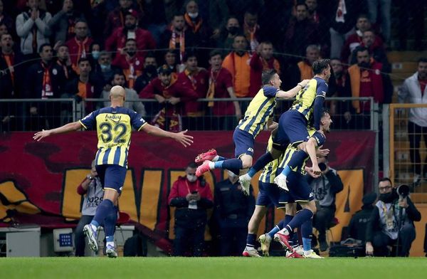 Aficionado del Fenerbahçe muere crisis cardíaca tras gol sobre la hora - Fútbol Internacional - ABC Color
