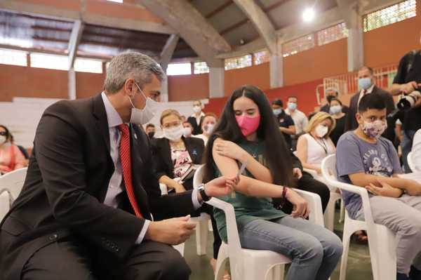 Afirman que el 70% de estudiantes del CNC ya están vacunados - .::Agencia IP::.
