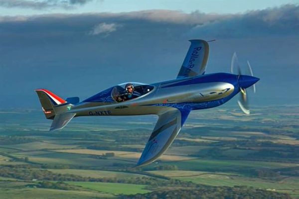 Avión eléctrico de Rolls-Royce alcanza los 623 km/h