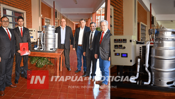 INGENIERO ELECTROMECÁNICO EGRESA DE FIUNI Y DONA SU INNOVADOR INVENTO - Itapúa Noticias