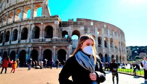 Italia alcanza el 85% de la población inmunizada y empieza a administrar tercera dosis a mayores de 40 años