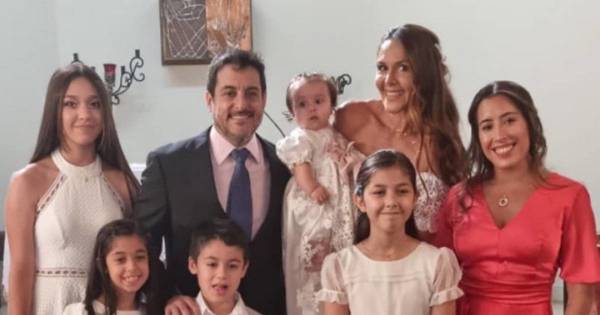 La Nación / Ingrid Poka celebra el bautismo de su pequeña Ingrita