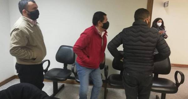 La Nación / Ratifican condena para supuestos caseros del diputado Tomás Rivas