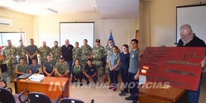 HISTORIADOR ENCARNACENO OFRECIÓ CHARLA A RESERVISTAS DE LA ARMADA EN LA BASE NAVAL - Itapúa Noticias