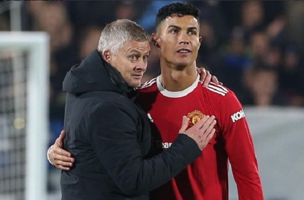 Cristiano le dedica un sentido mensaje de despedida a Solskjaer