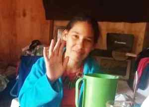 Una joven escapó de su casa •