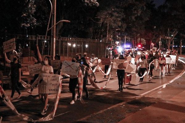 Insisten en la necesidad de un albergue para mujeres víctimas de violencia  - ABC en el Este - ABC Color