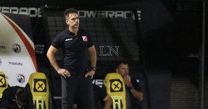 Almeida explota: 'Le dieron una patada en el huevo al fútbol paraguayo'