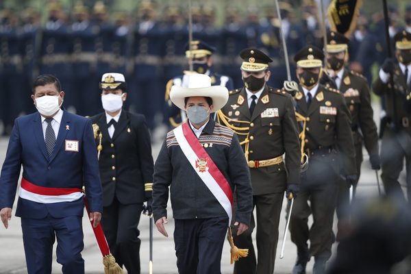 La economía de Perú creció un 11,4 % en los primeros meses del Gobierno de Castillo - MarketData