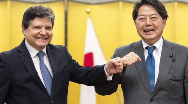 Cancilleres de Paraguay y Japón piden "revitalizar" los lazos económicos