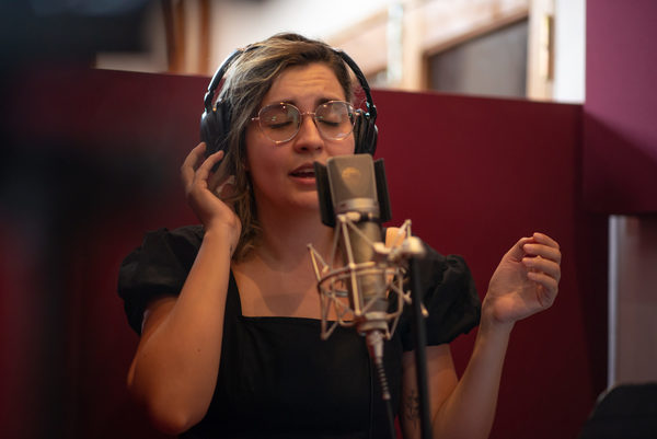 “Las diez nuevas canciones de Jeporeka muestran el enorme potencial que tiene la juventud paraguaya” - Paraguay Informa