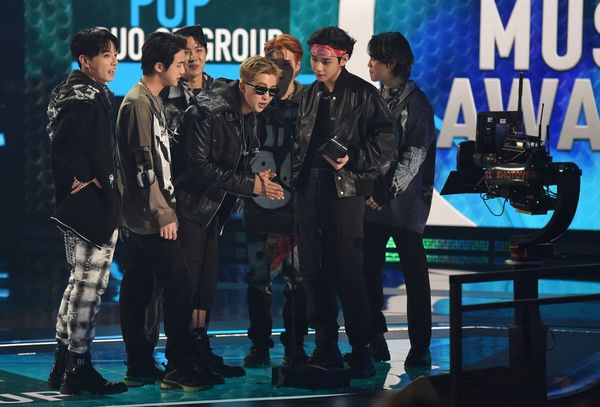 BTS y Bad Bunny triunfan en los premios AMA