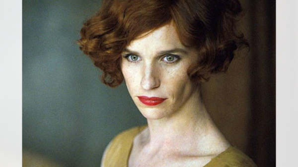 Eddie Redmayne considera que fue “un error” interpretar a La Chica Danesa