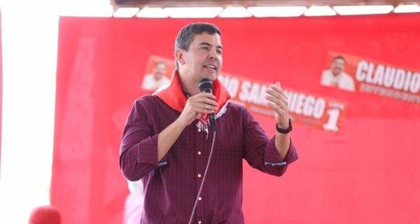 El precandidato a la presidencia Santi Peña en vivo con el Chure