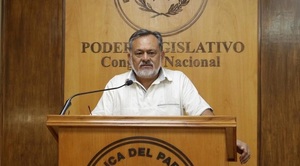 Sixto Pereira calificó de irresponsable al Ejecutivo por no considerar importantes instituciones en el PGN 2022