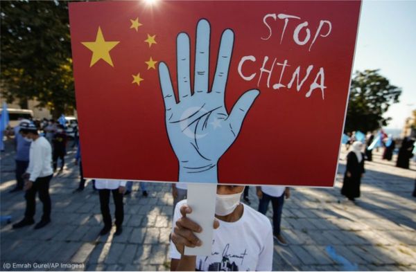 El cuento chino y la amenaza de la China nacional socialista