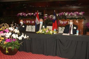 Productores de orquídeas auspiciados por Taiwán, obtuvieron 216 millones de Guaraníes en la exposición organizada en el yacht