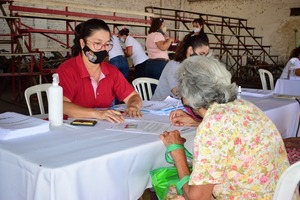 Jefa de Secretaría de Adultos Mayores pide no politizar programa alimentario y tener cuidado con estafadores - San Lorenzo Hoy