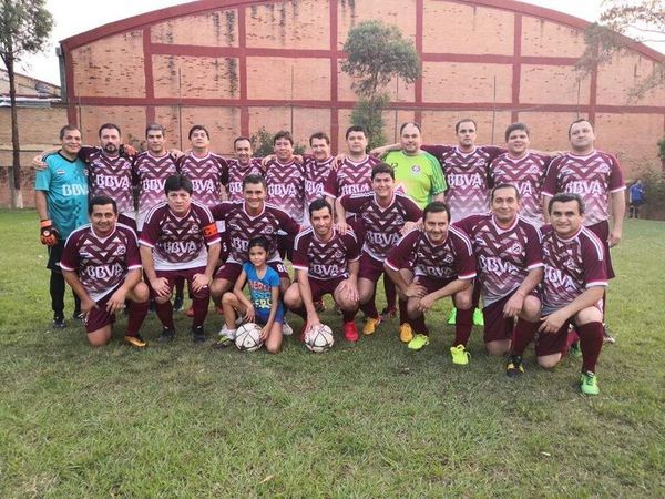 Torneo relámpago de la AMJP en el Yacht - Polideportivo - ABC Color