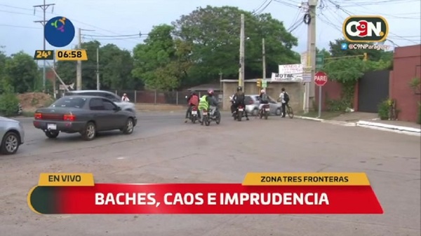 Conductores no respetan el semáforo sobre Brites Borge y Laguna Grande - C9N