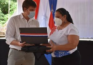 MEC entregará equipos tecnológicos