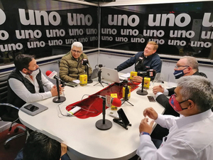 Amigo Camionero y Máquinas & Construcciones cumple un año en Radio UNO 650 AM