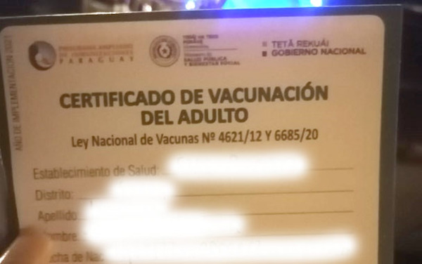 Roban cuentas de WhatsApp a vacunados que publican su datos personales en la redes | DIARIO PRIMERA PLANA